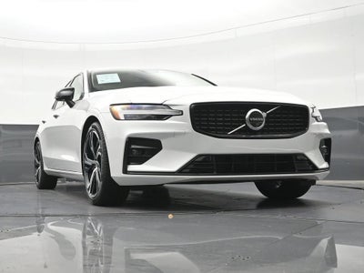 2024 Volvo S60 Plus Dark Theme
