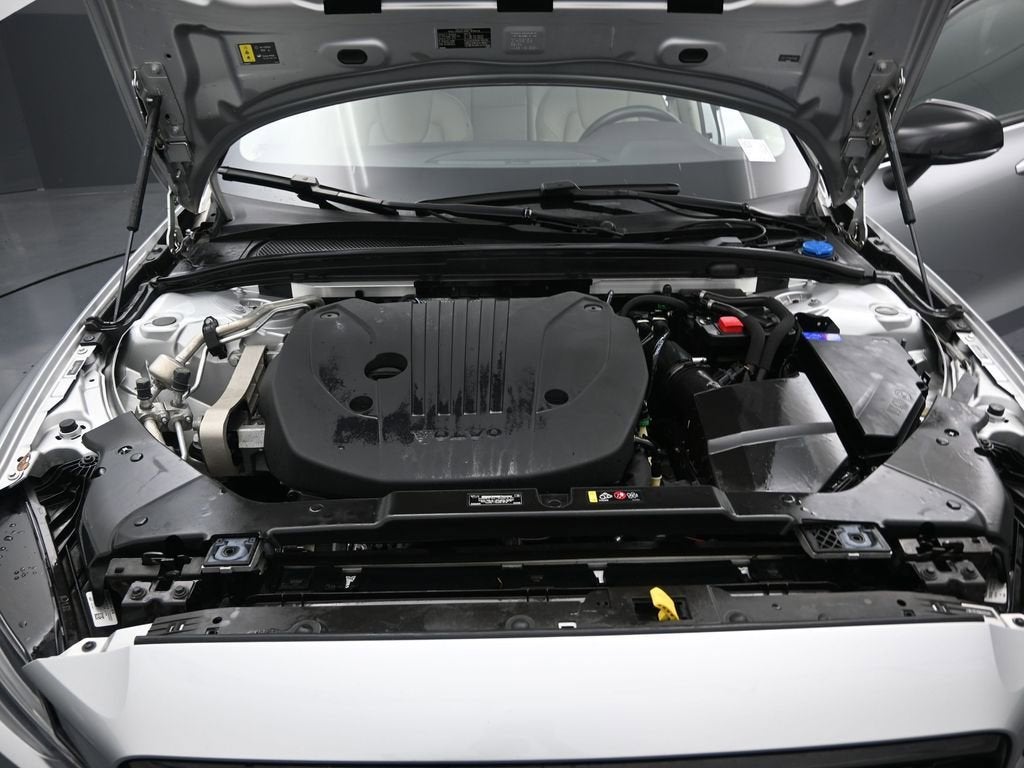 2022 Volvo S60 Momentum