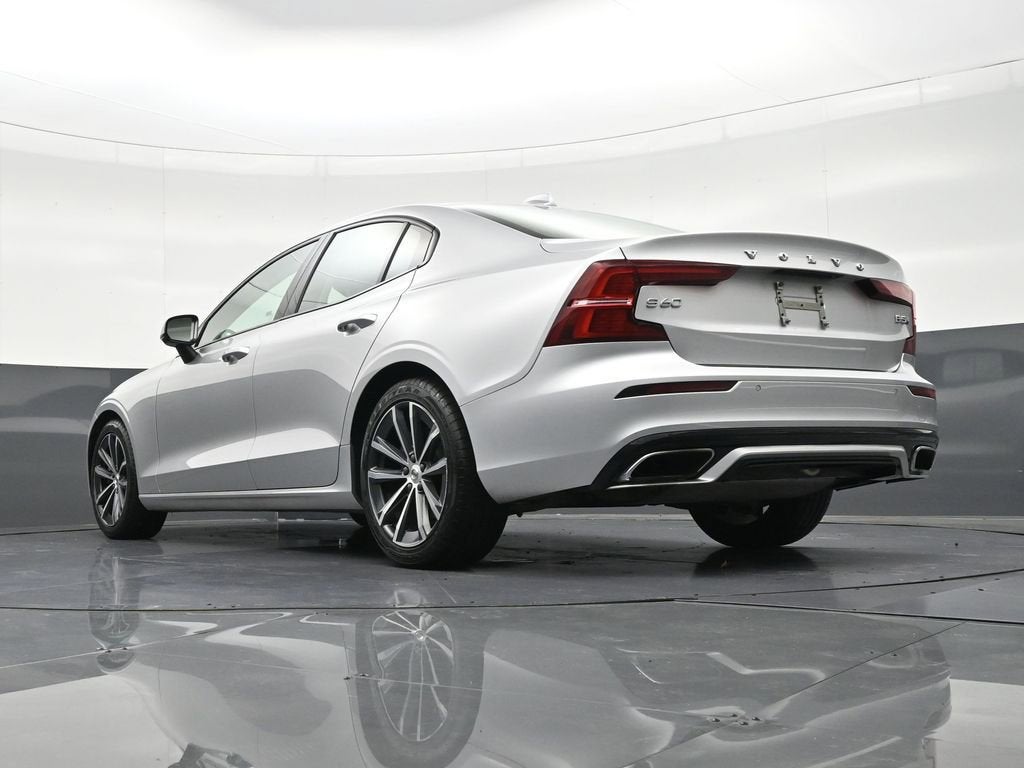 2022 Volvo S60 Momentum