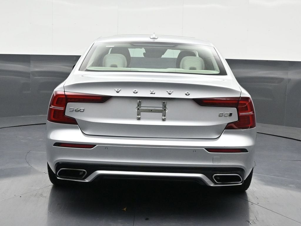 2022 Volvo S60 Momentum