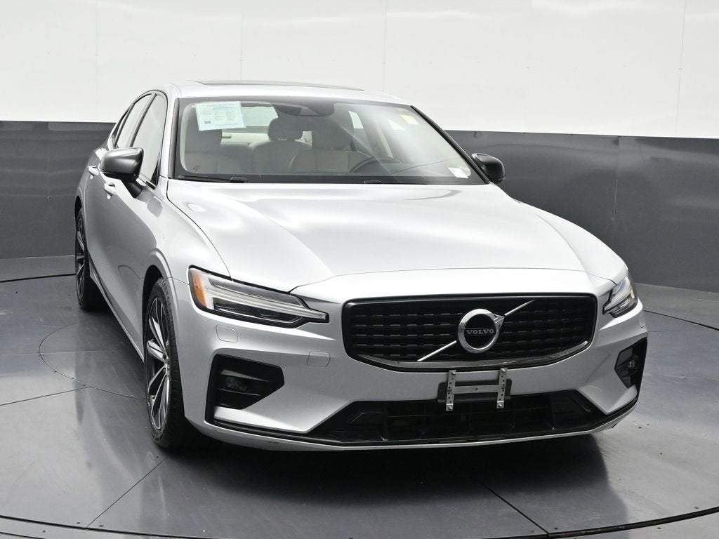 2022 Volvo S60 Momentum