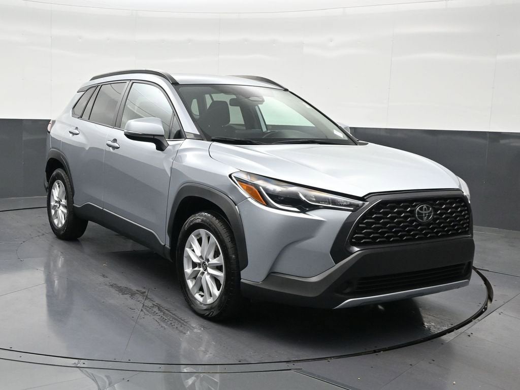 2024 Toyota Corolla Cross LE