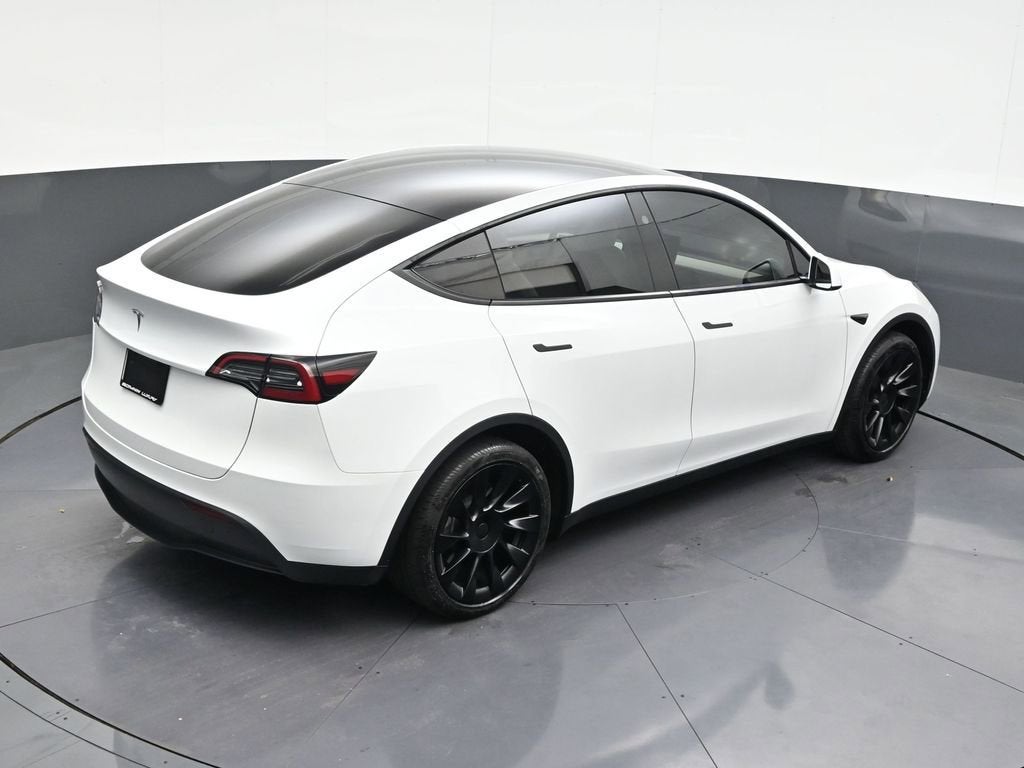 2024 Tesla Model Y LONG RANGE
