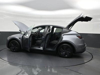 2026 Tesla Model Y Premium