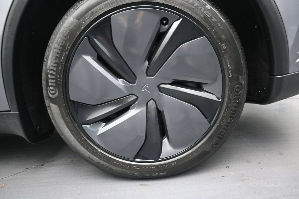 2026 Tesla Model Y Premium
