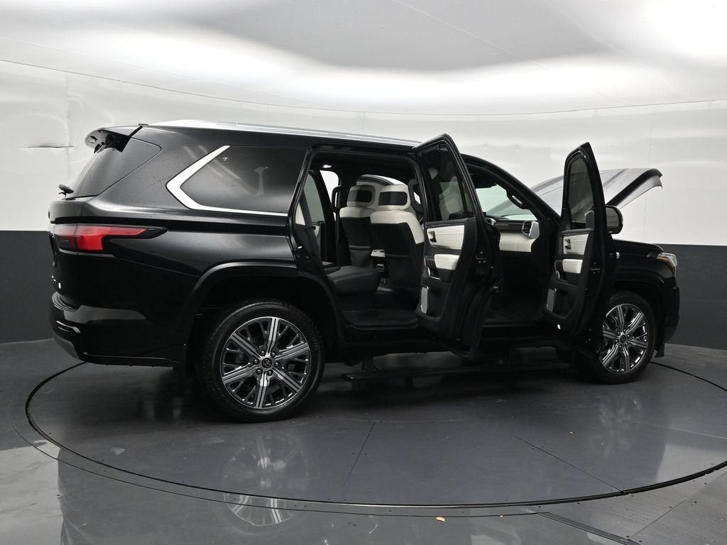 2024 Toyota Sequoia Capstone