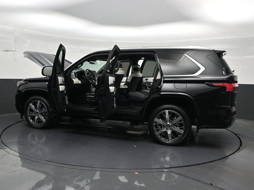 2024 Toyota Sequoia Capstone
