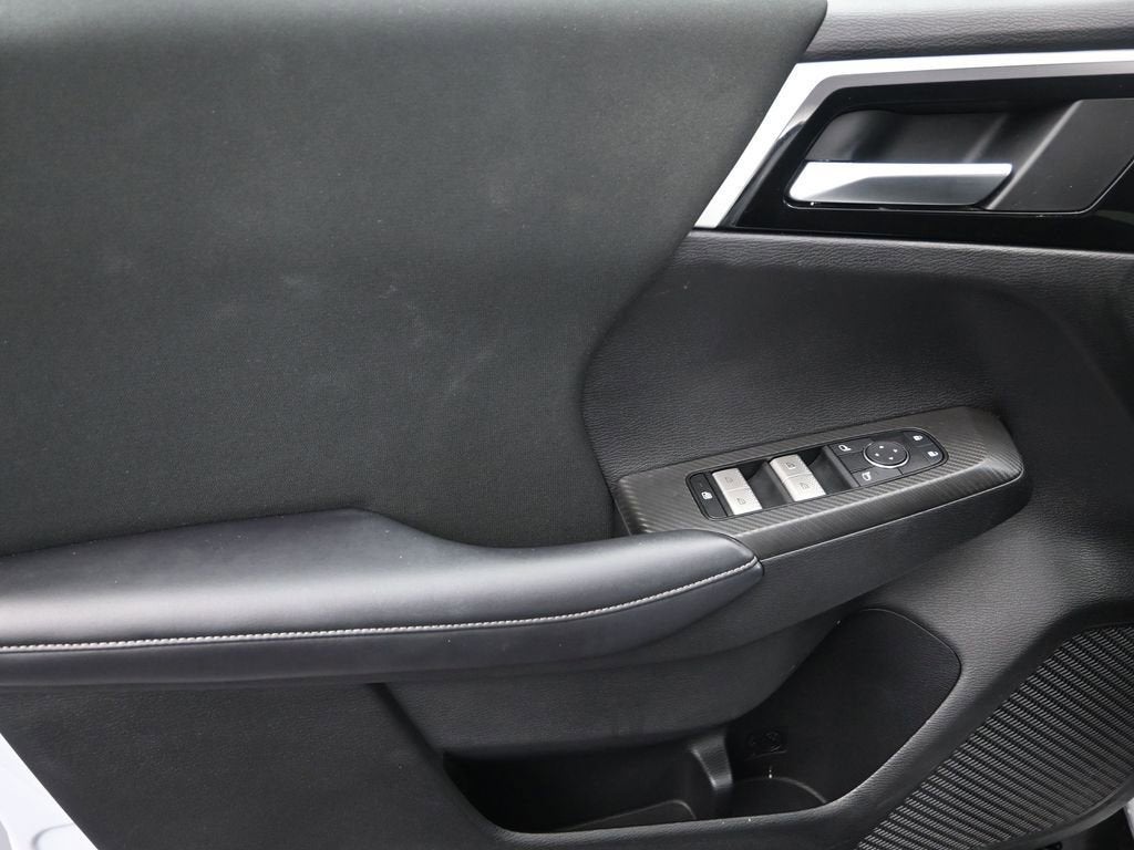 2024 Mitsubishi Outlander ES