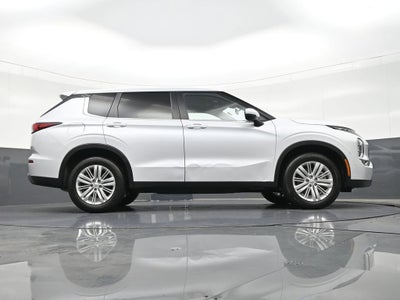 2024 Mitsubishi Outlander ES