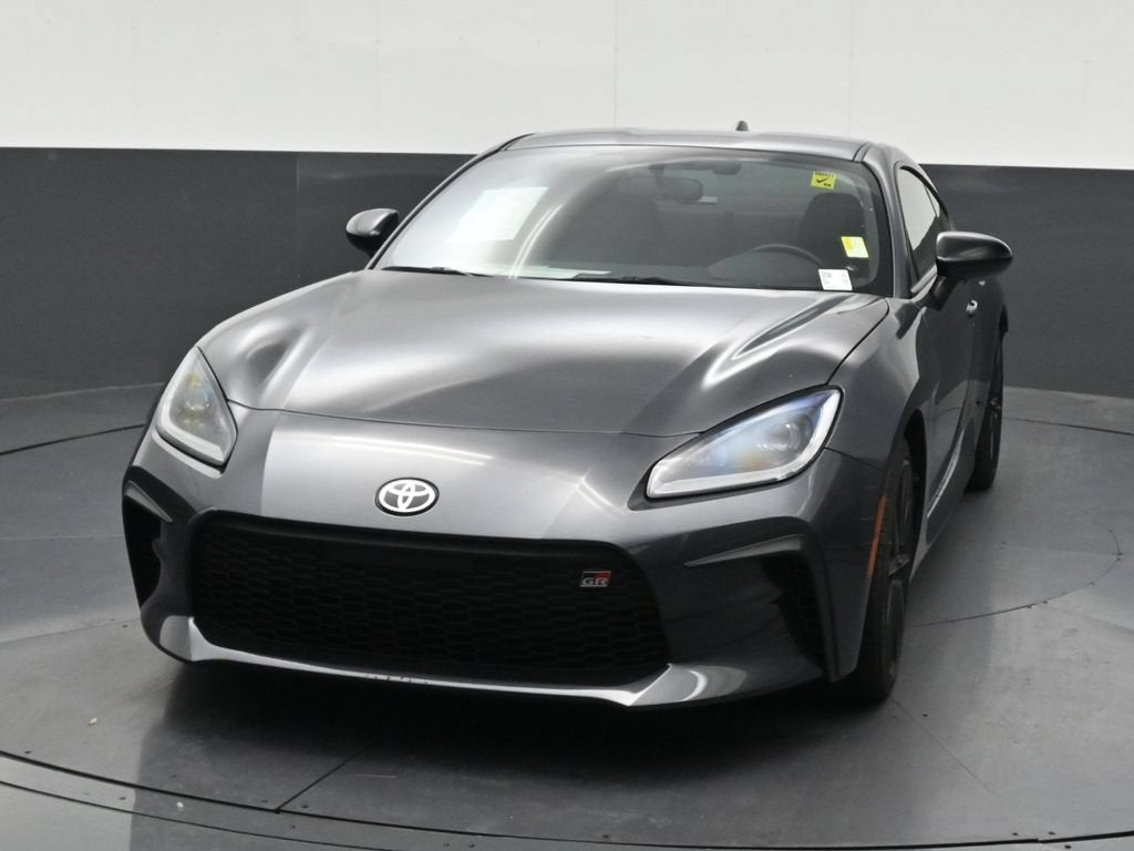2024 Toyota GR86 2DR AT
