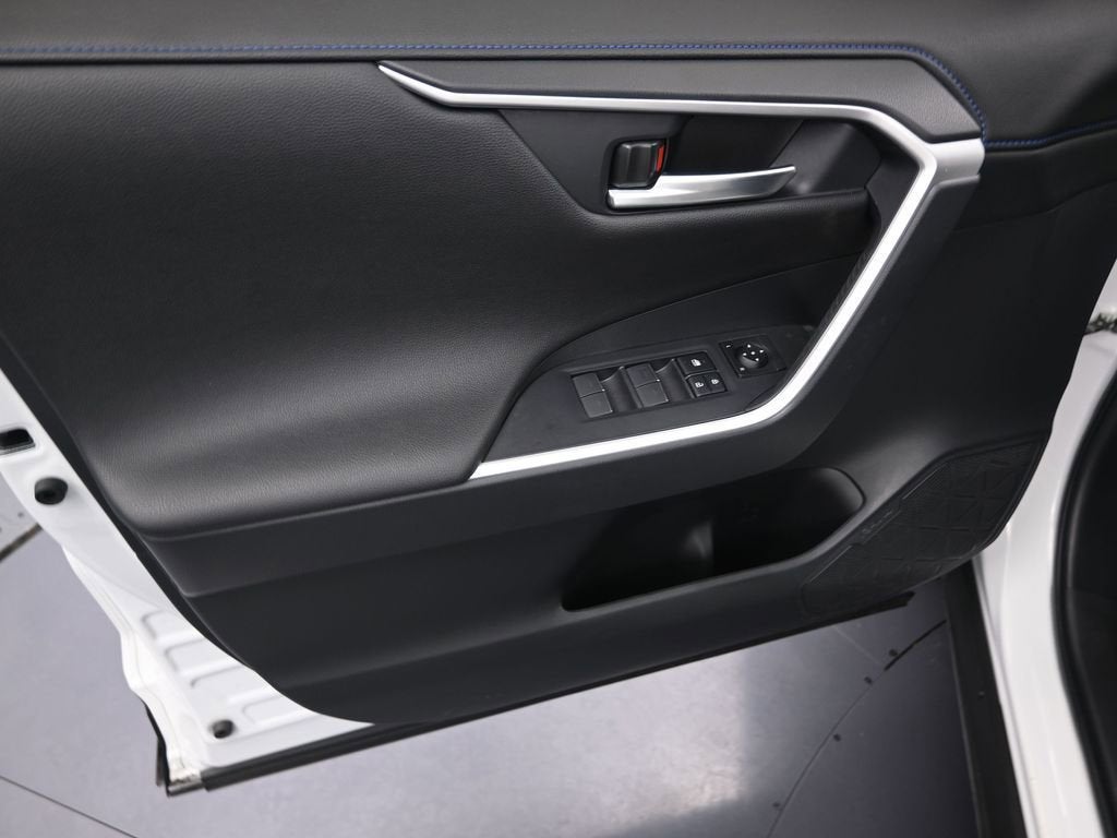 2025 Toyota RAV4 Hybrid XSE