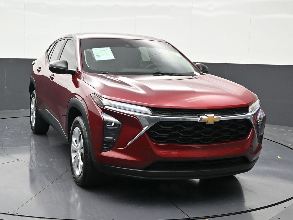 2025 Chevrolet Trax LS