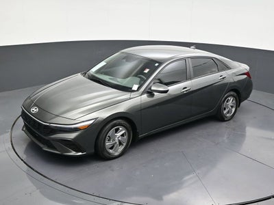 2024 Hyundai Elantra SE