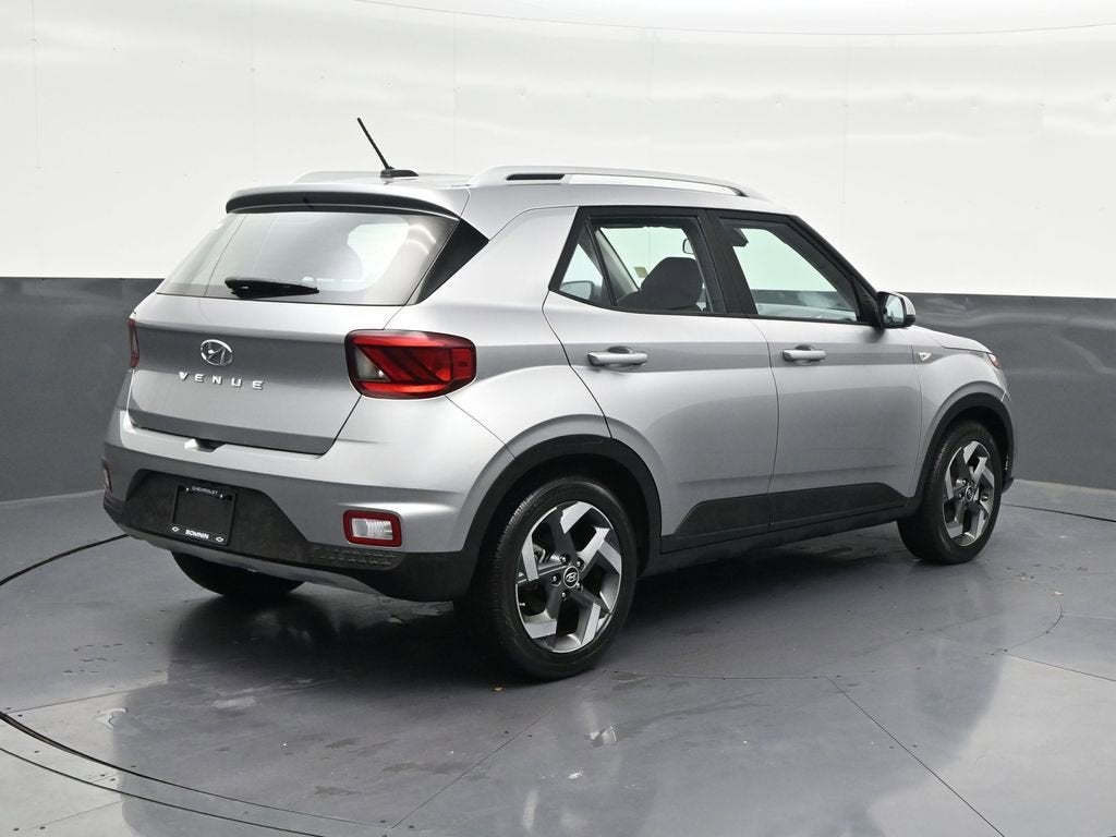 2023 Hyundai Venue SEL