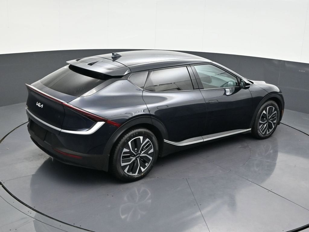 2022 Kia EV6 Light