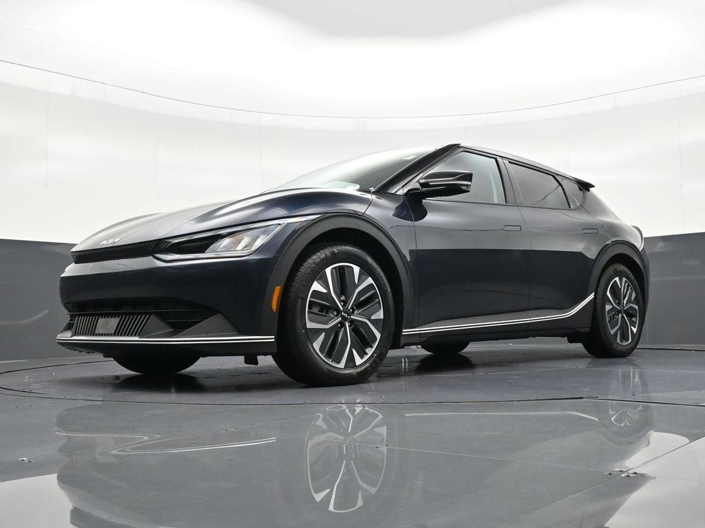 2022 Kia EV6 Light