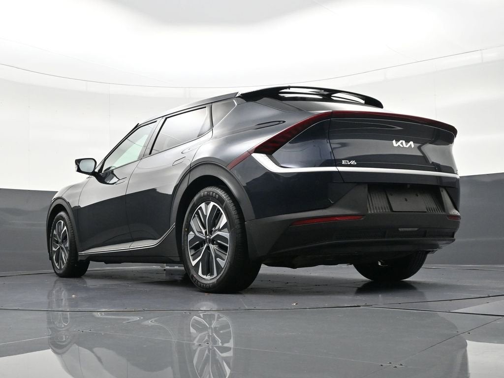 2022 Kia EV6 Light