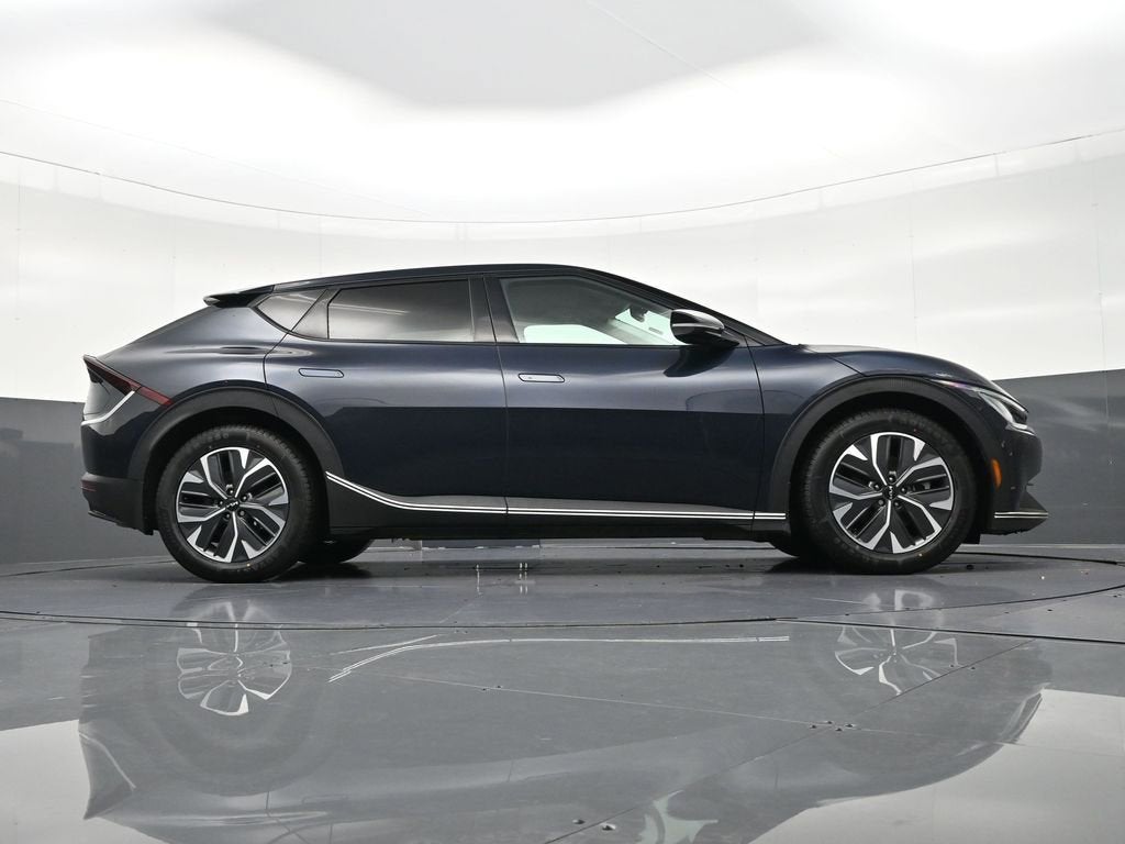 2022 Kia EV6 Light