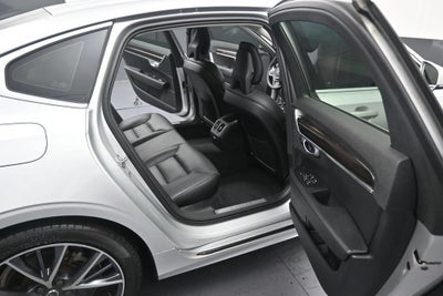 2019 Volvo S90 T6 Momentum
