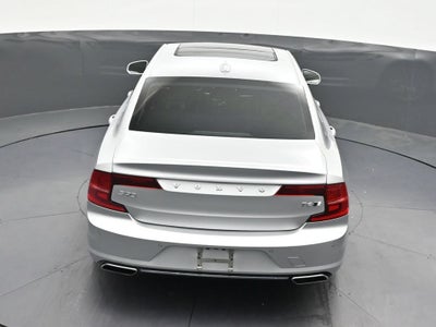 2019 Volvo S90 T6 Momentum