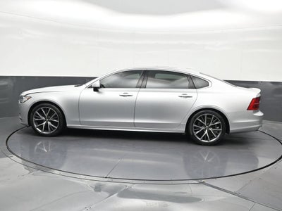 2019 Volvo S90 T6 Momentum
