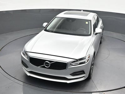 2019 Volvo S90 T6 Momentum
