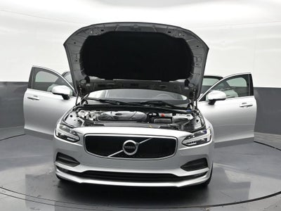 2019 Volvo S90 T6 Momentum