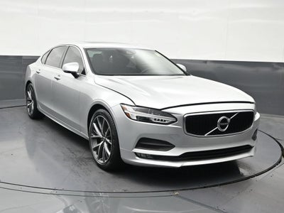 2019 Volvo S90 T6 Momentum