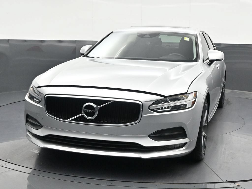 2019 Volvo S90 T6 Momentum