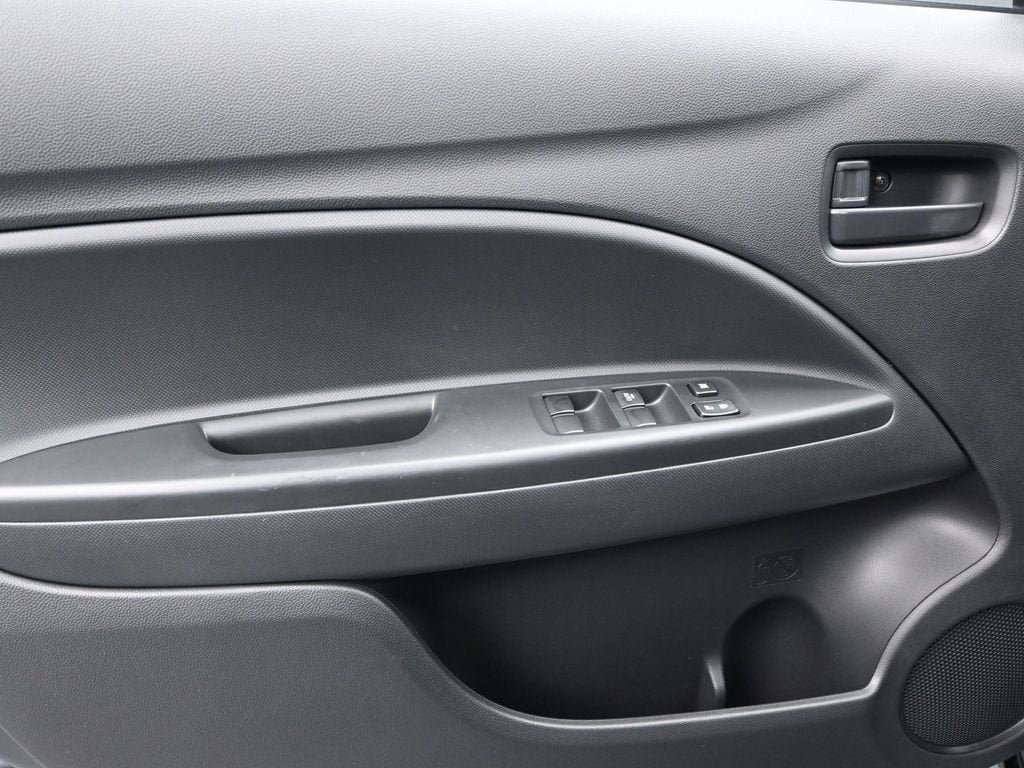 2024 Mitsubishi Mirage G4 ES