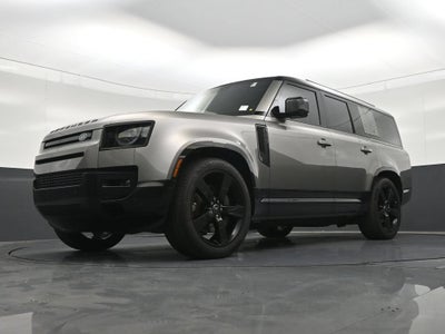 2024 Land Rover Defender 130 P400 X-Dynamic SE