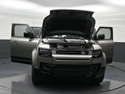 2024 Land Rover Defender 130 P400 X-Dynamic SE