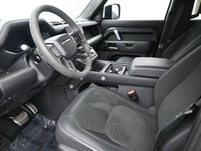 2022 Land Rover Defender V8