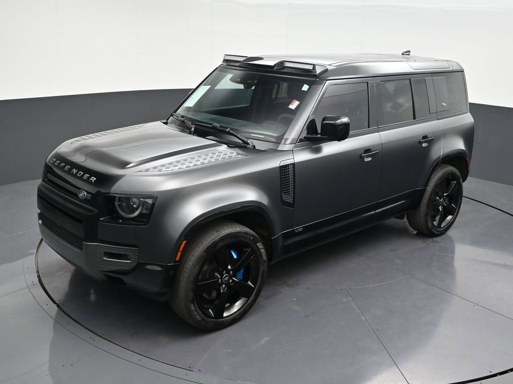 2022 Land Rover Defender V8