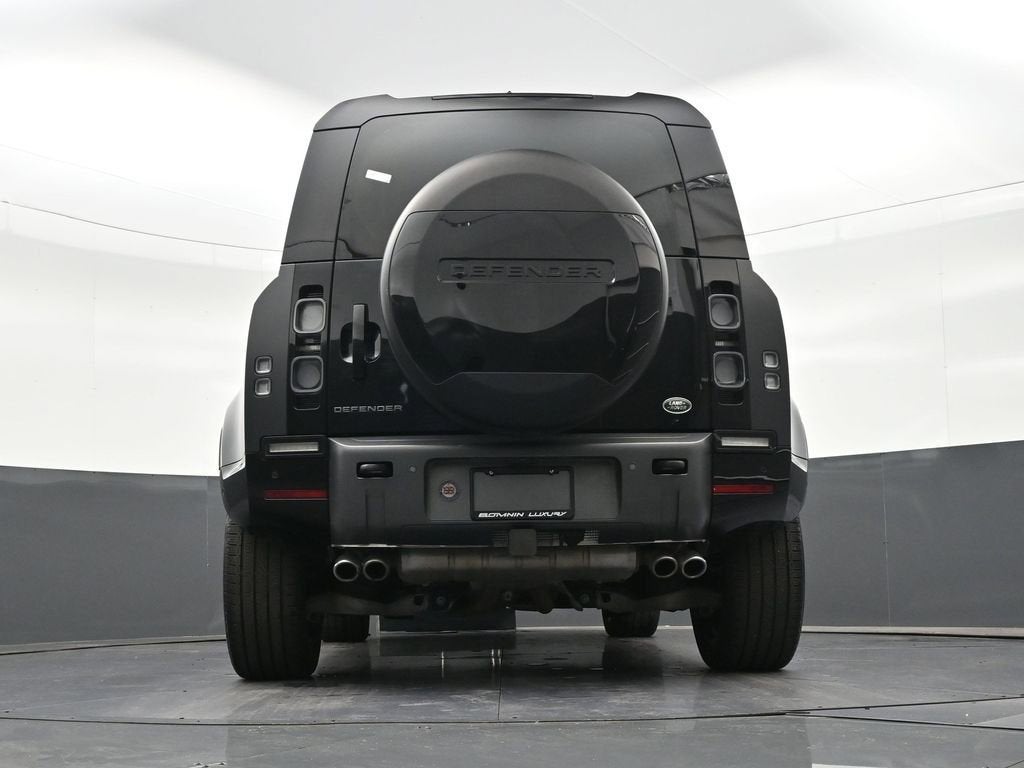 2022 Land Rover Defender V8