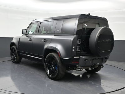 2022 Land Rover Defender V8