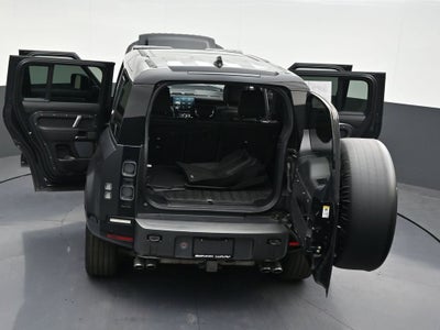 2022 Land Rover Defender V8