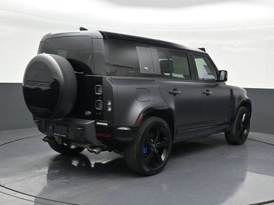 2022 Land Rover Defender V8