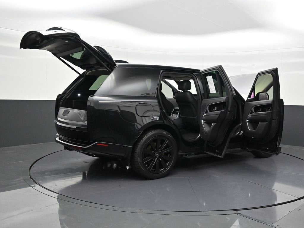 2023 Land Rover Range Rover SE