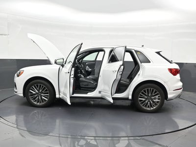 2022 Audi Q3 Premium 40 TFSI quattro Tiptronic