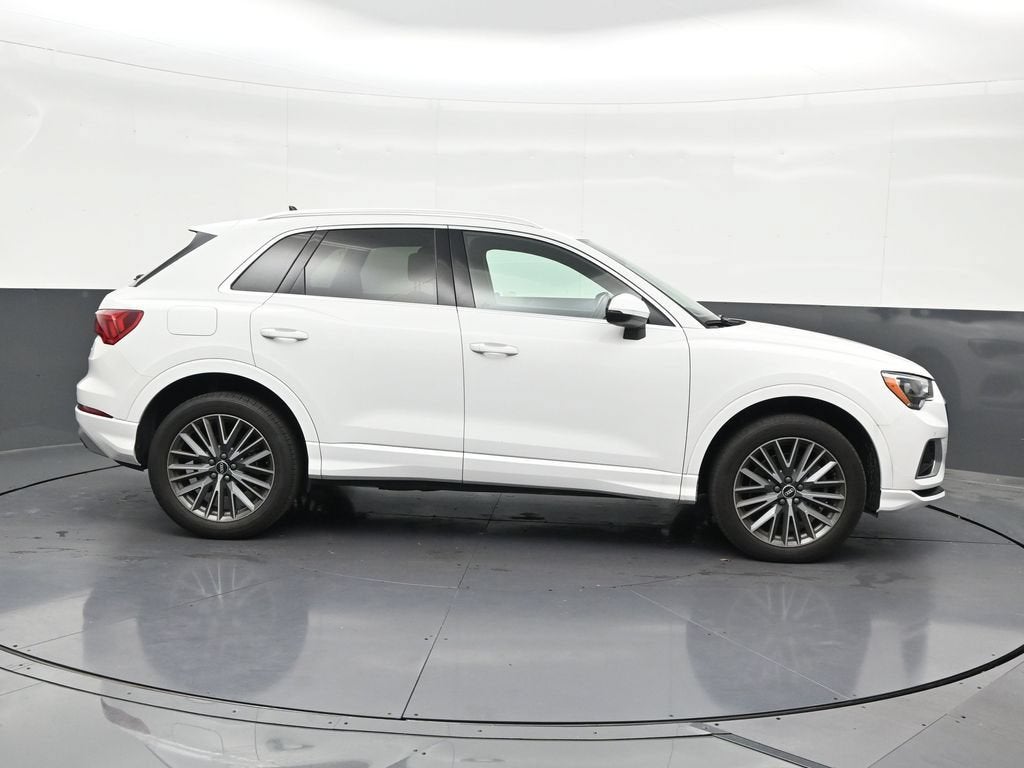 2022 Audi Q3 Premium 40 TFSI quattro Tiptronic