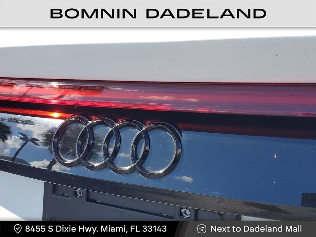 2021 Audi Q8 Premium Plus