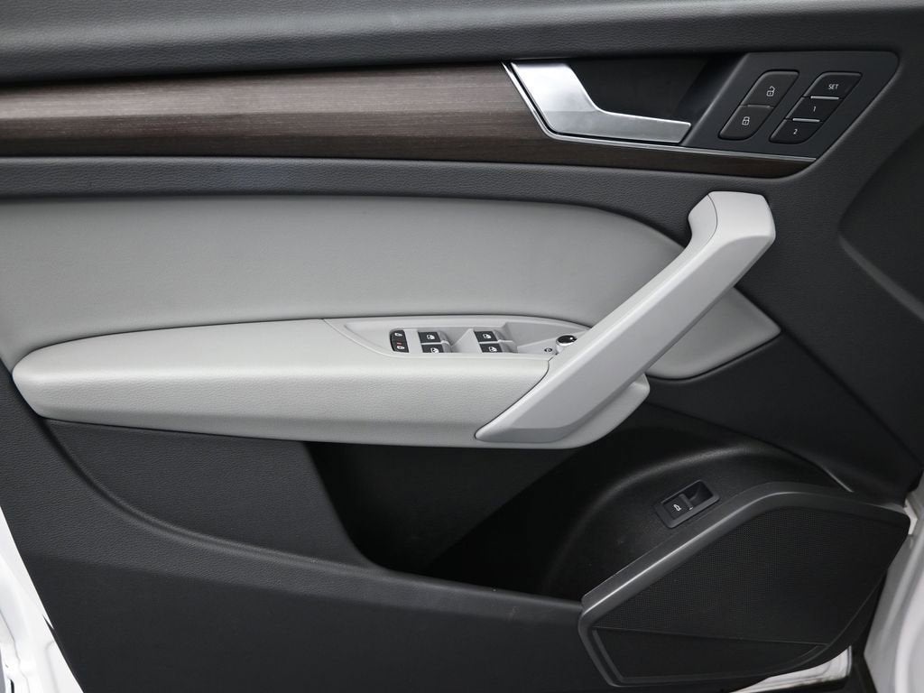 2024 Audi Q5 S line Premium