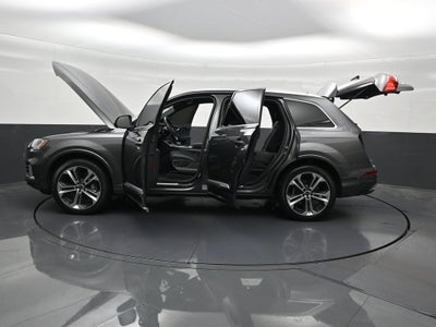 2023 Audi Q7 Premium Plus