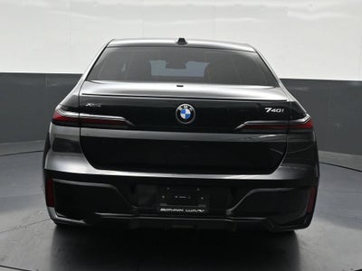 2025 BMW 740i xDrive