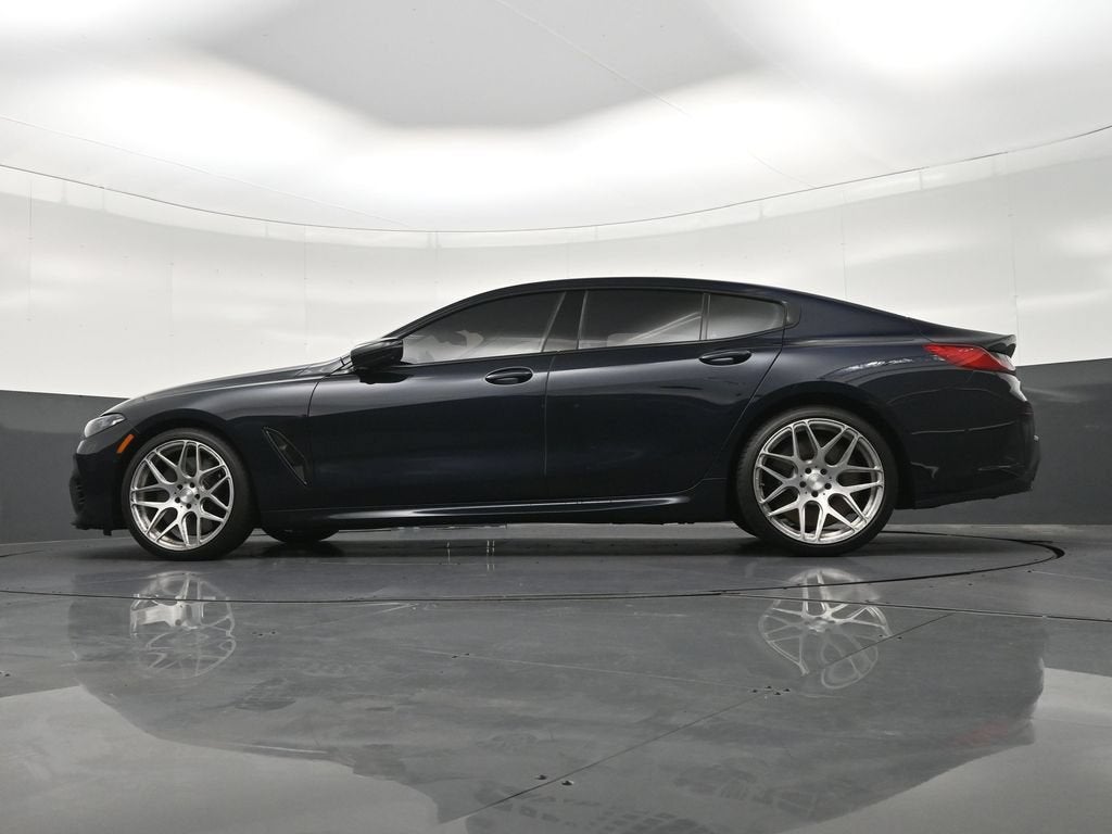 2025 BMW 8 Series M850i