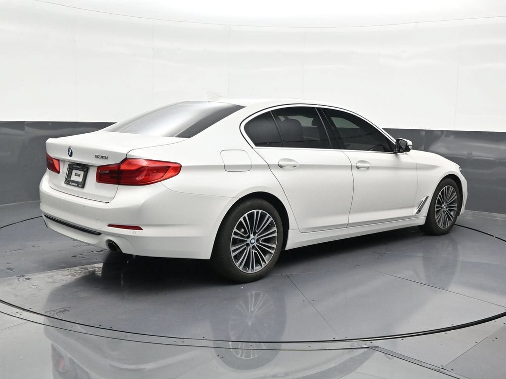 2019 BMW 5 Series 530i