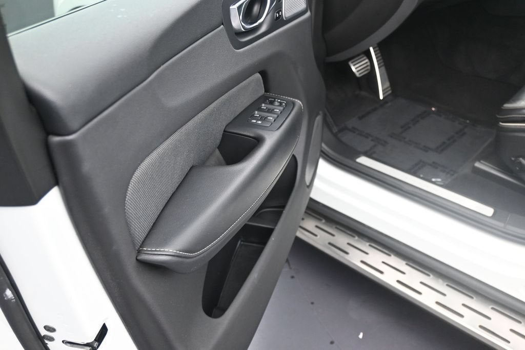2022 Volvo XC60 Recharge Plug-In Hybrid T8 Polestar Engineered