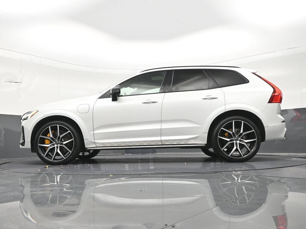 2022 Volvo XC60 Recharge Plug-In Hybrid T8 Polestar Engineered