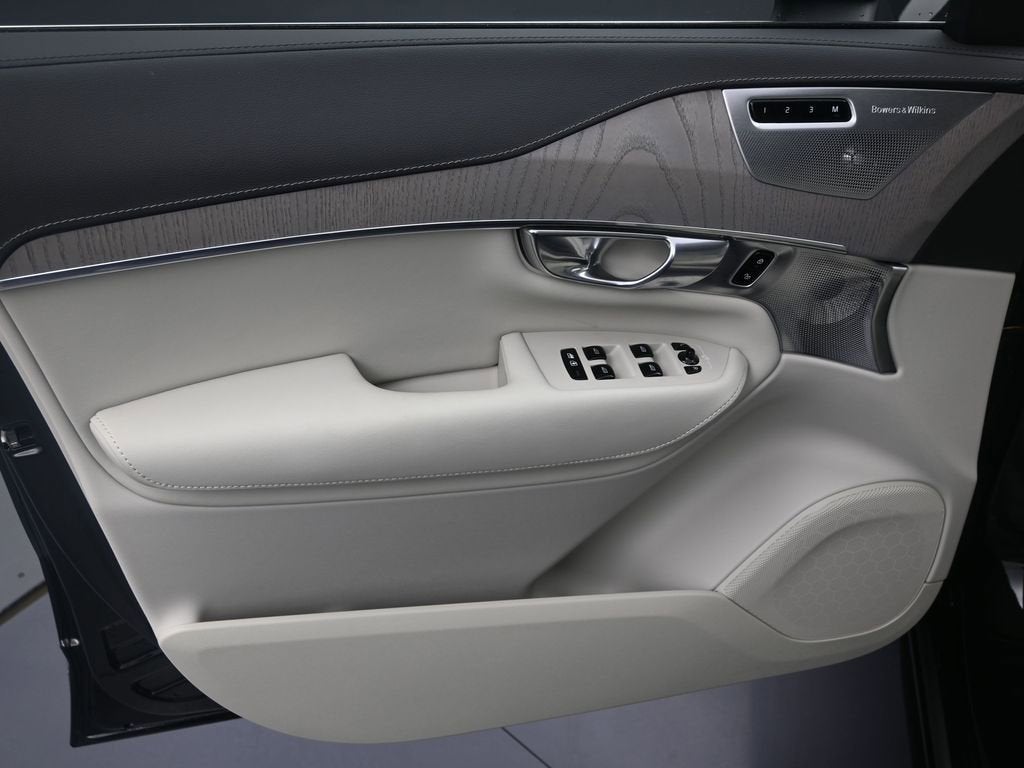 2025 Volvo XC90 Ultra